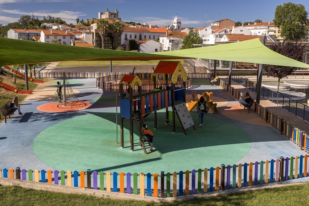 Parque infantil dará lugar a espaço inclusivo