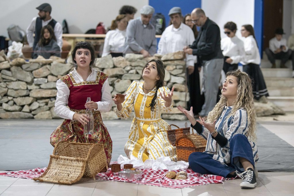 muros_que_unem_leirena_novembro25_2025_mendiga_rg__334