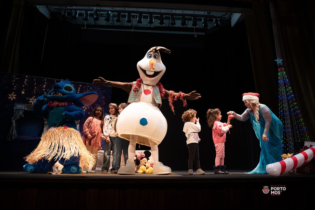 Stich_congelou o Natal (17)