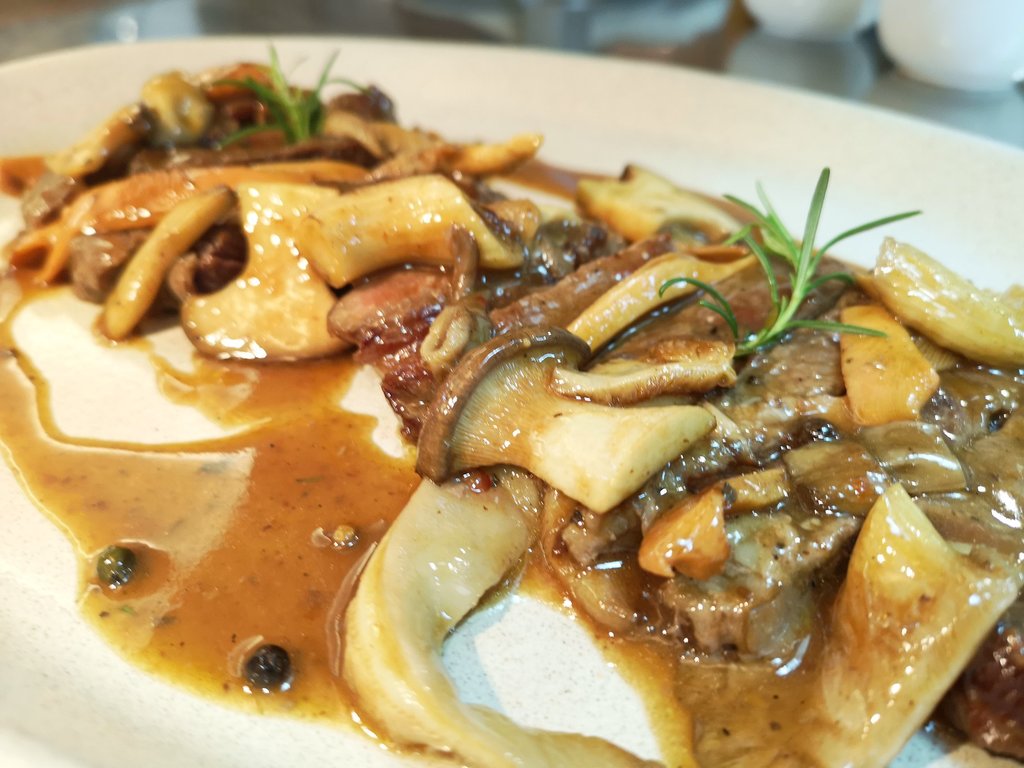 62525521_686350375152285_6914923842213249024_o