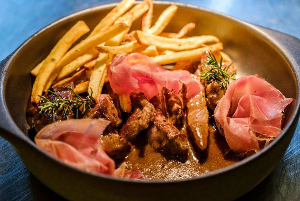 65989589_696747884112534_182929314335948800_o