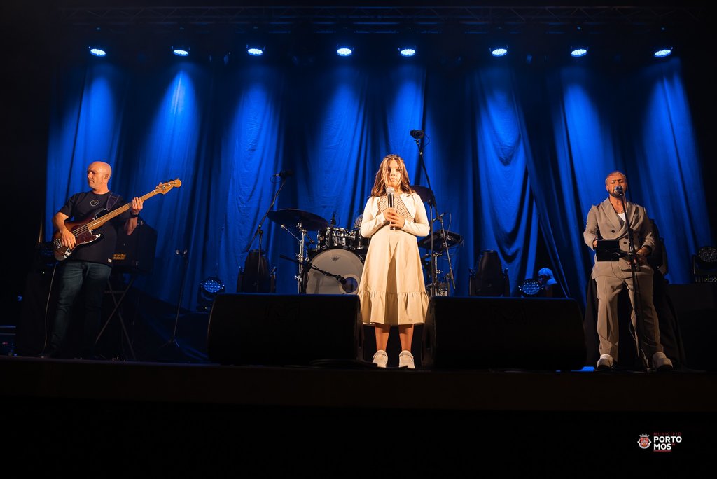 Crianças_ao_Palco_2024 (1)