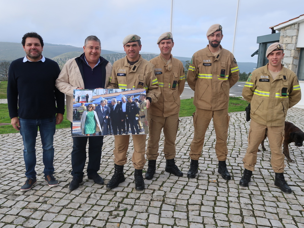 Executivo deseja Boas Festas às forças de segurança do concelho