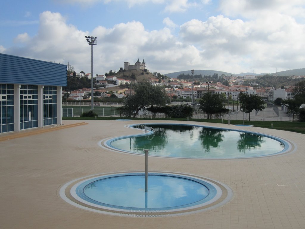 Bar das Piscinas está a concurso