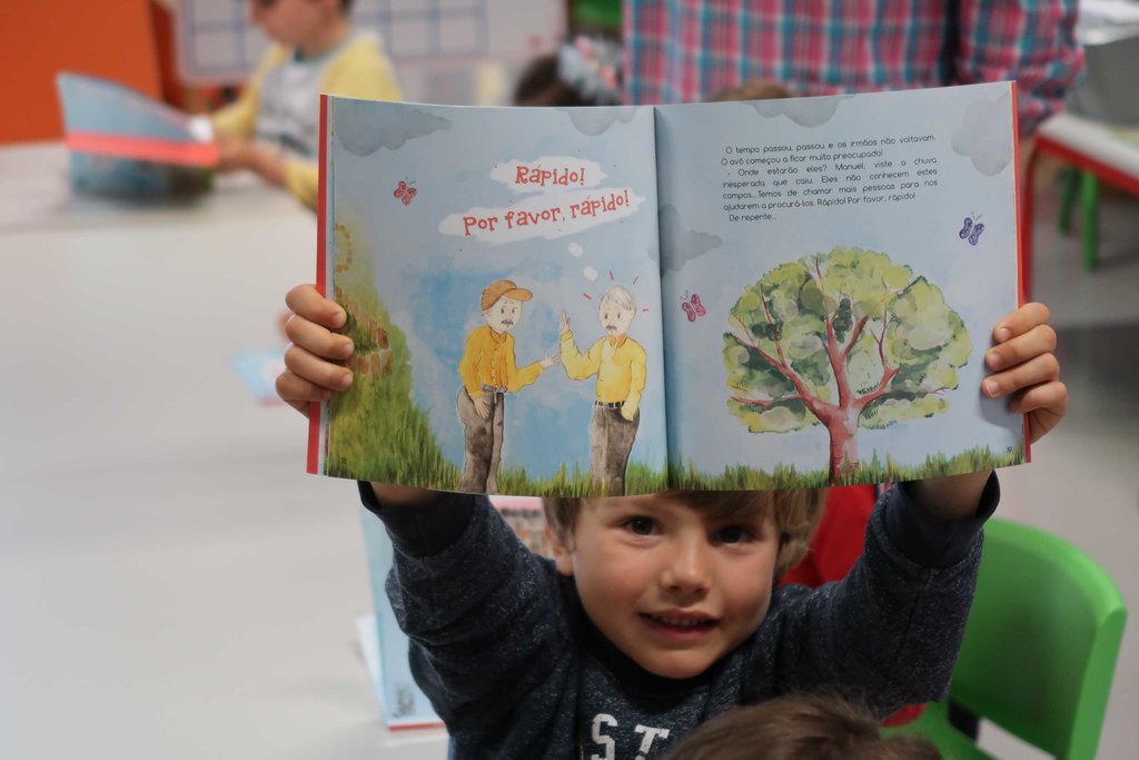 Dia Mundial da Criança - Lançamento do livro e da música infantis “Pedra a Pedra”.