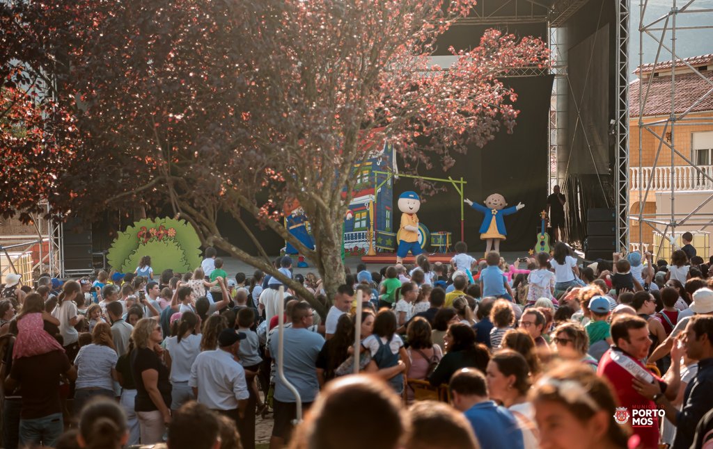 Mira de Aire cheia de cor em dias de Festival Viver