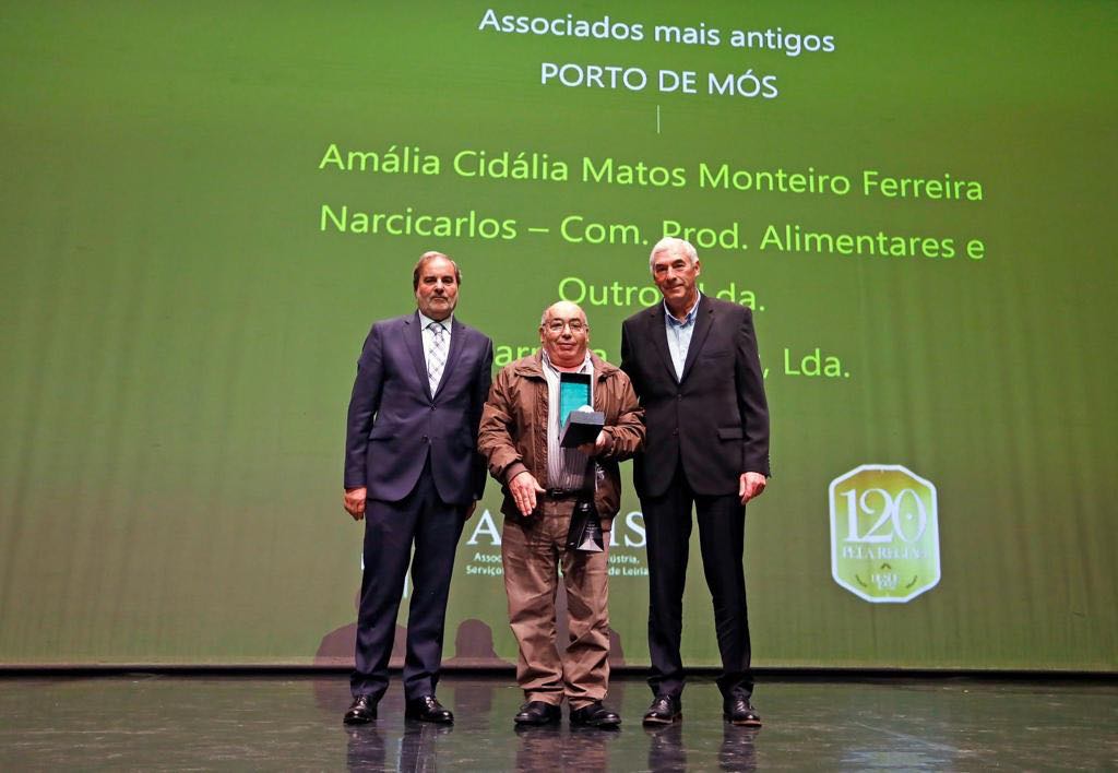 Homenagem ao comércio local na celebração de 120 anos da ACILIS