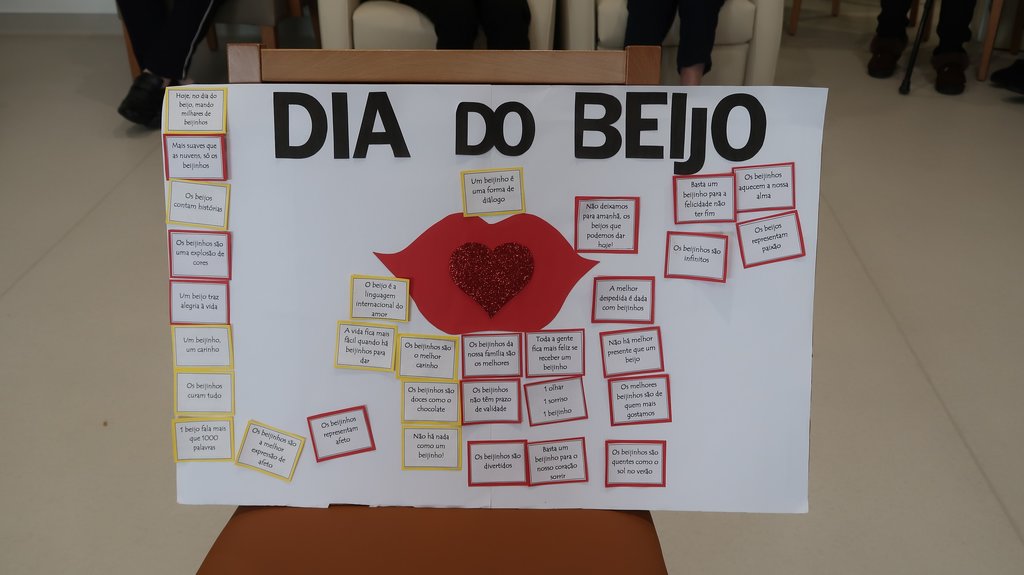 Lar Santa Casa da Misericórdia celebra “Dia do Beijo” 