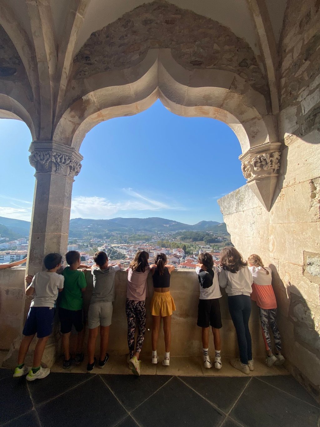O Castelo de Porto de Mós encanta os mais pequenos no “Dia dos Castelos”