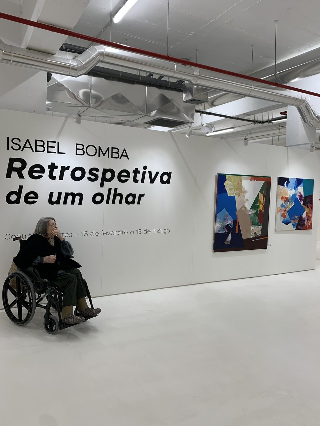Exposição "Retrospetiva de um olhar" chegou a Porto de Mós!
