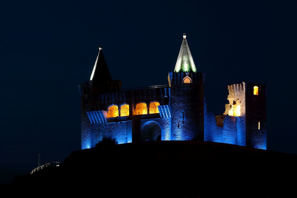 Vamos Iluminar o Castelo!