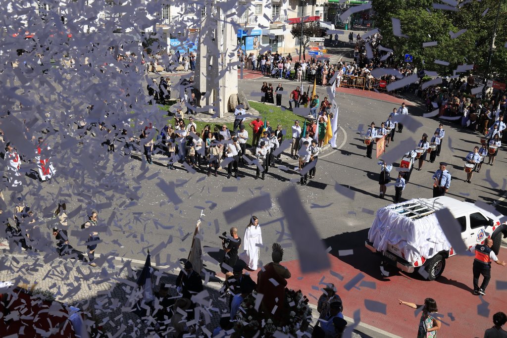 Convite à ornamentação de ruas e varandas para Procissão de São Pedro