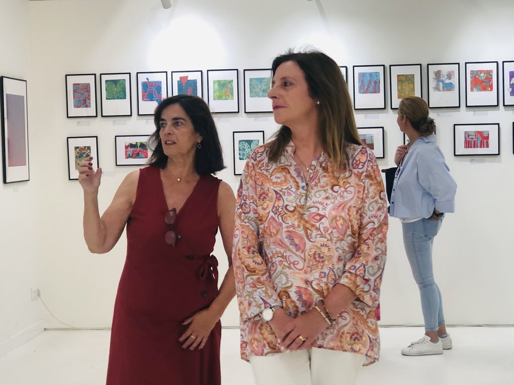 Inaugurada exposição "Risca, Risca - Uma Retrospectiva" de Manuela Crespo 
