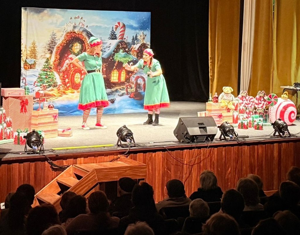 "As reformadas do Polo Norte" encheram o Cineteatro de alegria!