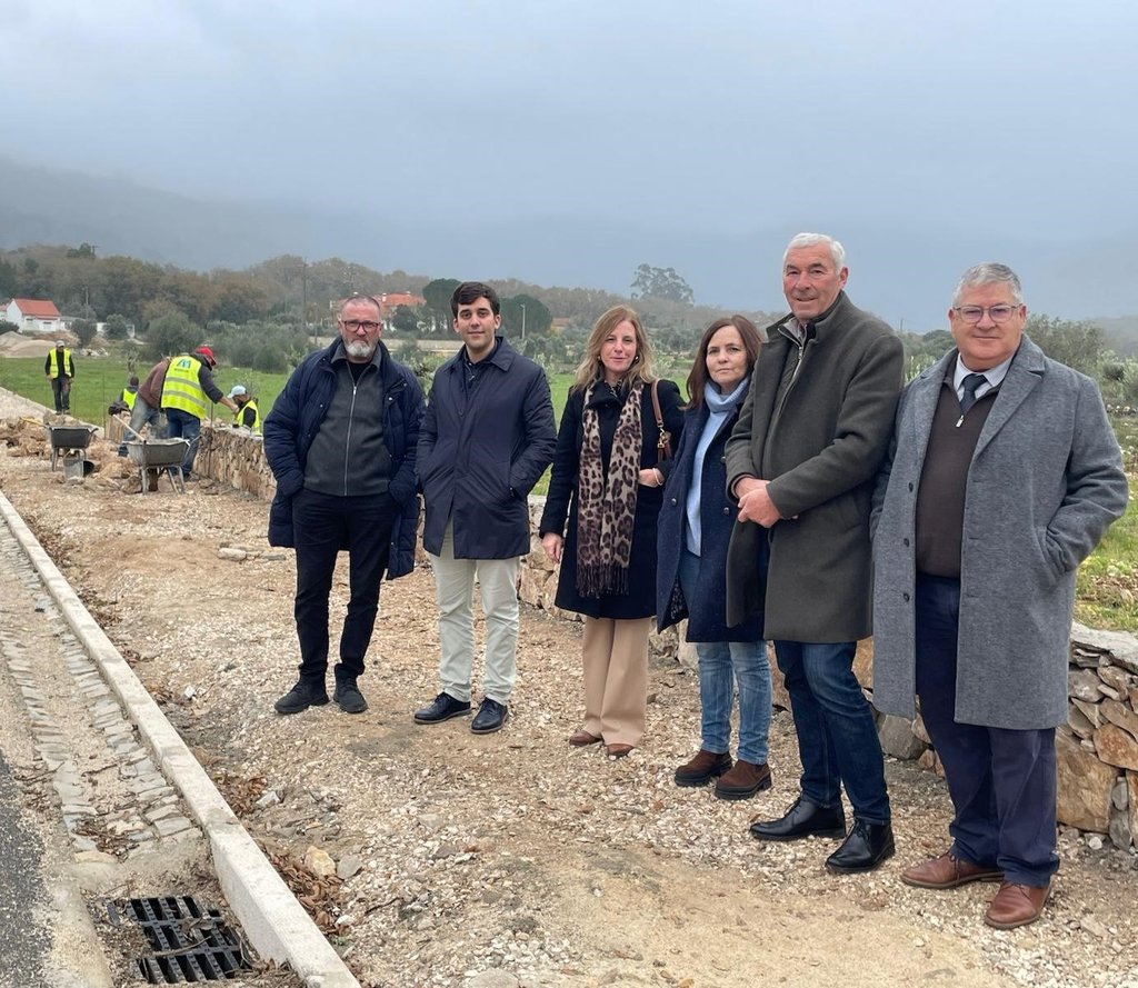 Comitiva Municipal em visita à UF Alvados e Alcaria