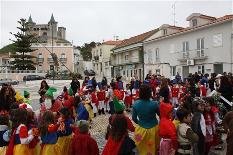 Escolas de Porto de Mós festejam Carnaval