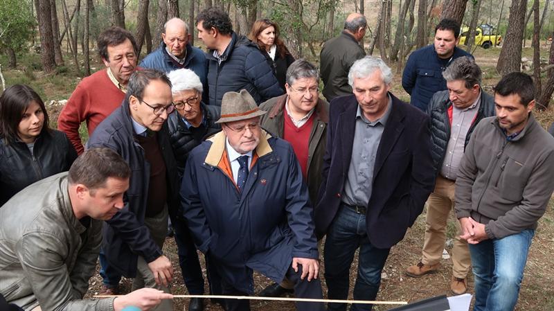 Ministro da Agricultura visita Porto de Mós