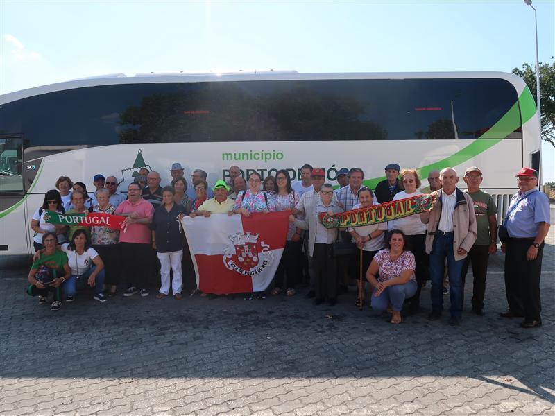 Séniores assistem a jogo da seleção!