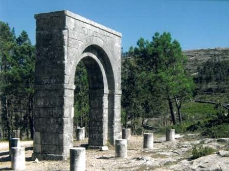 Percurso Pedestre Arco da Memória - Arrimal